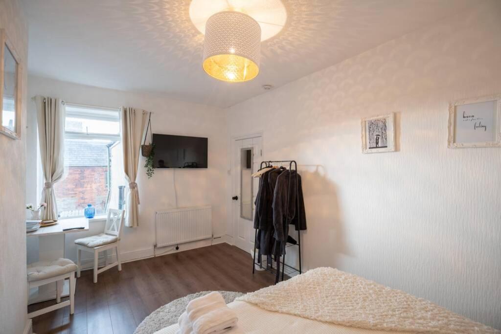 Phenix Central - Huge 3 Bed, Super Equipped Apartment. Кардифф Экстерьер фото