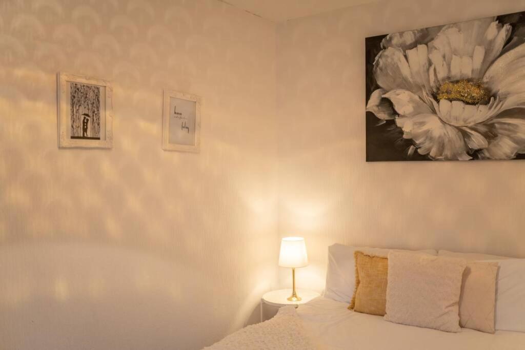 Phenix Central - Huge 3 Bed, Super Equipped Apartment. Кардифф Экстерьер фото